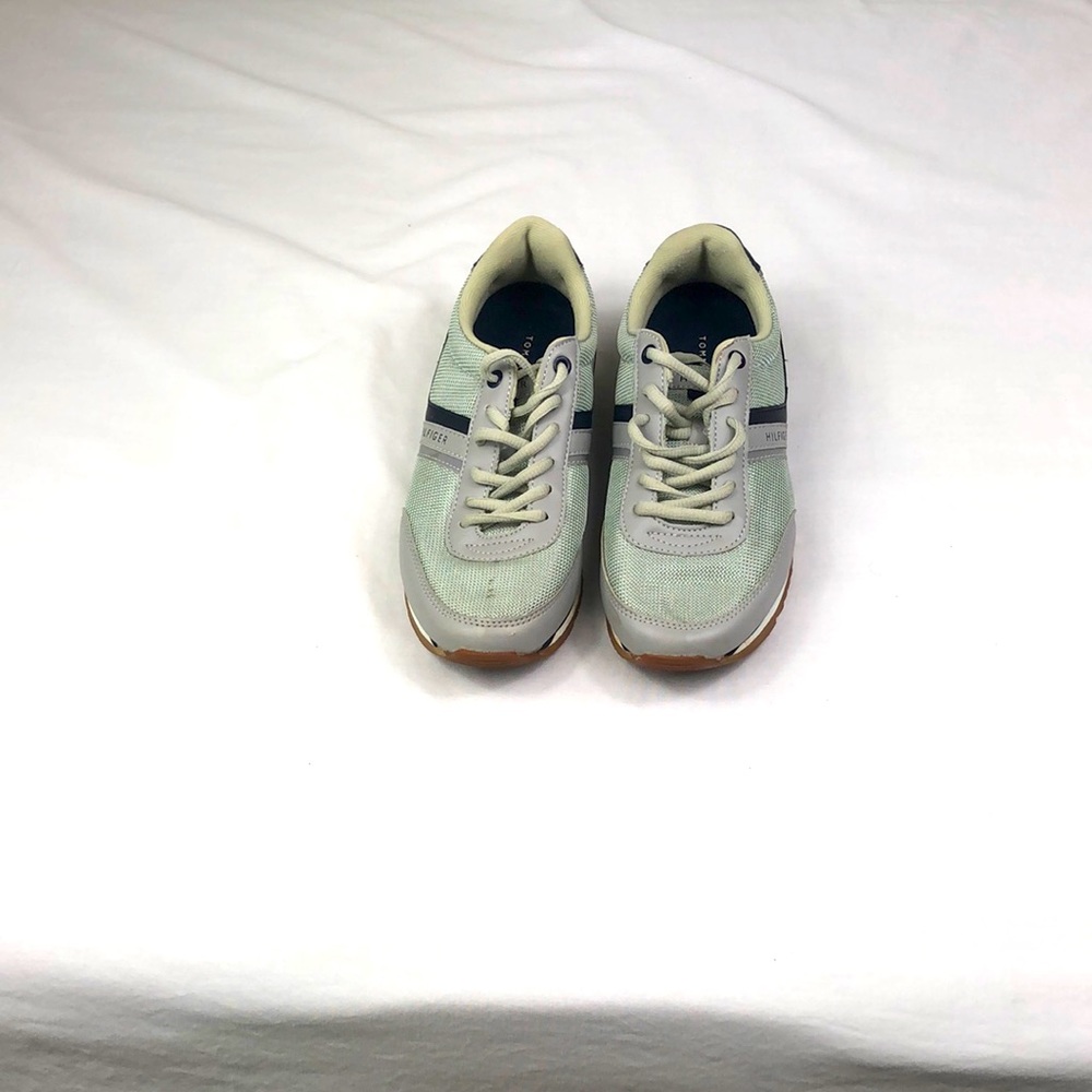 Tommy Hilfiger Men’s Sneakers size 8  Good Condition